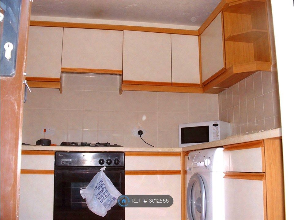 Property photo 3 of 5