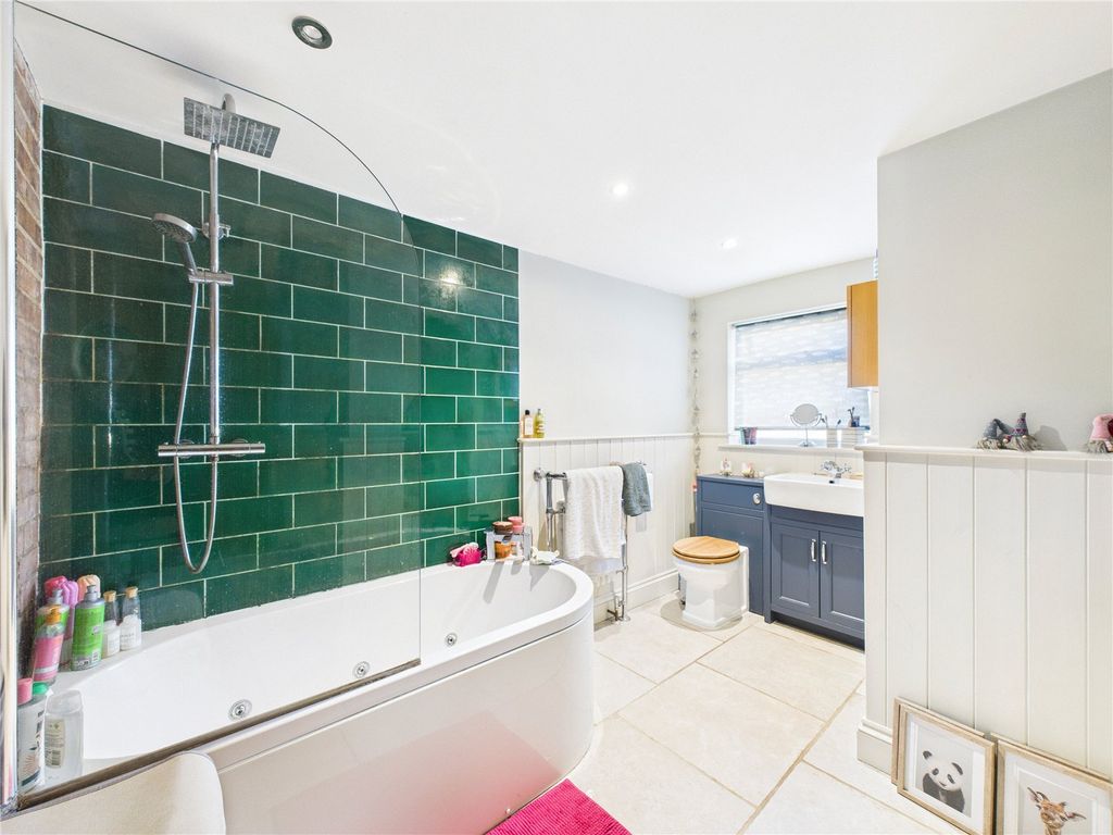 Additional image 8 of 3 bed bungalow for saleHaylings Road, Leiston, Suffolk IP16