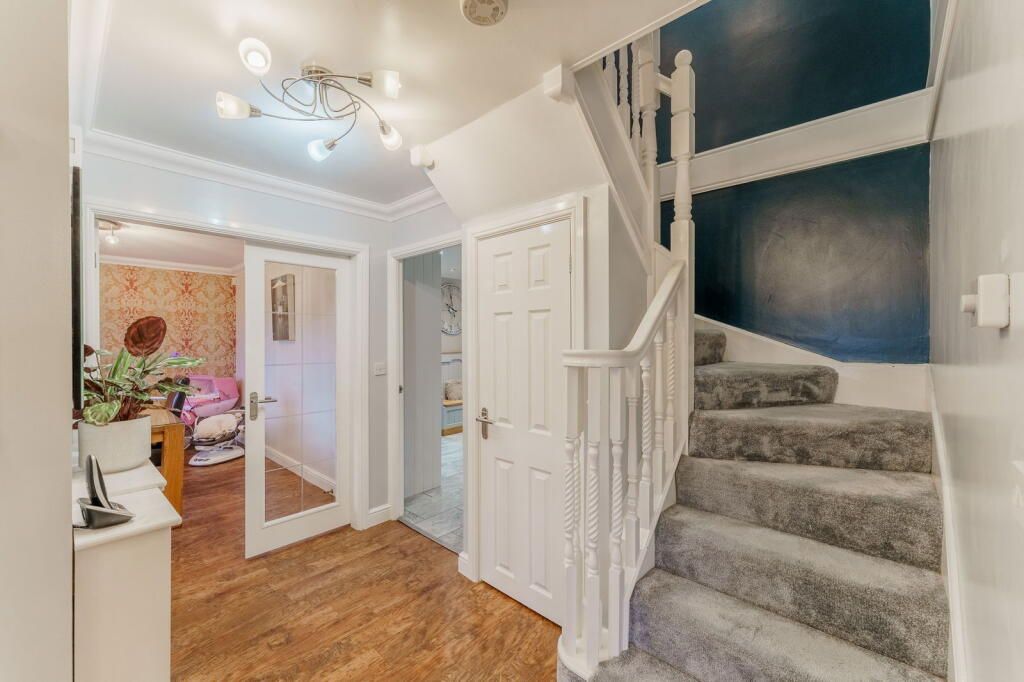 Property photo 2 of 40