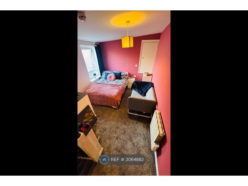 Property photo 1 of 19 Room 6 - Double Room For Single Occupancy Only