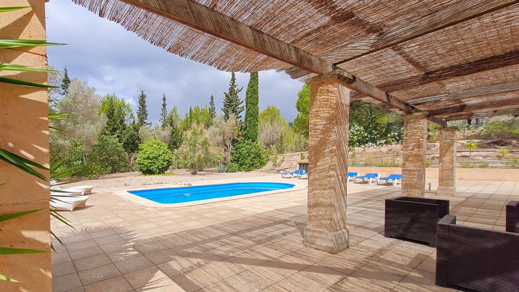 Property photo 3 of 22 003.Jpg