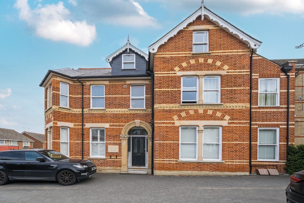 Property photo 1 of 15 4438040