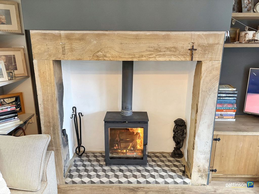 Property photo 2 of 16