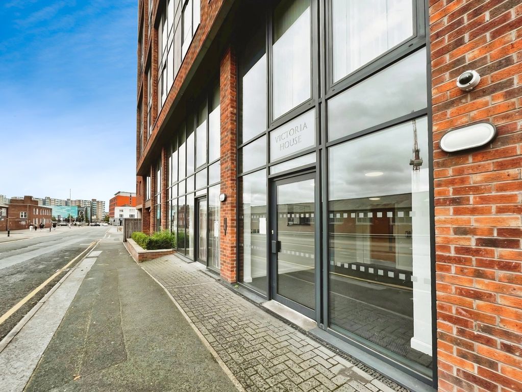 Property photo 2 of 8 Picture No. 31