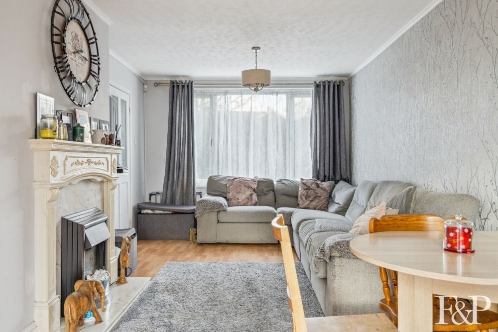 Property photo 3 of 15 4825964