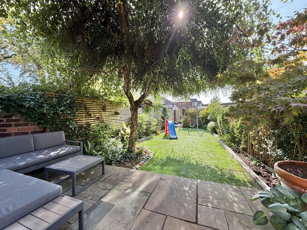 Property photo 2 of 46