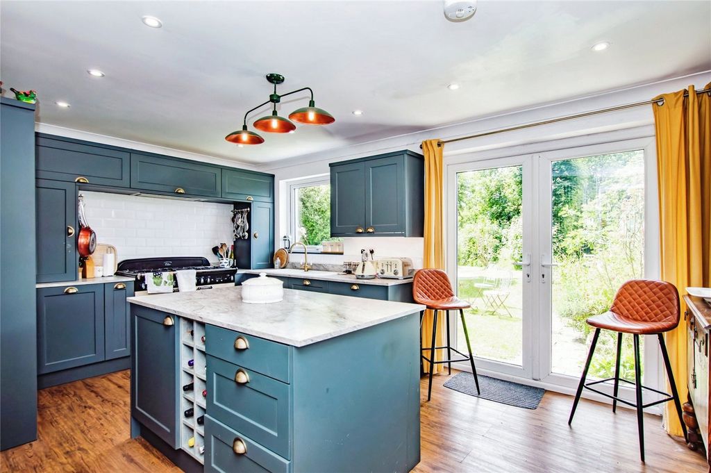 Property photo 3 of 21 Picture No. 05