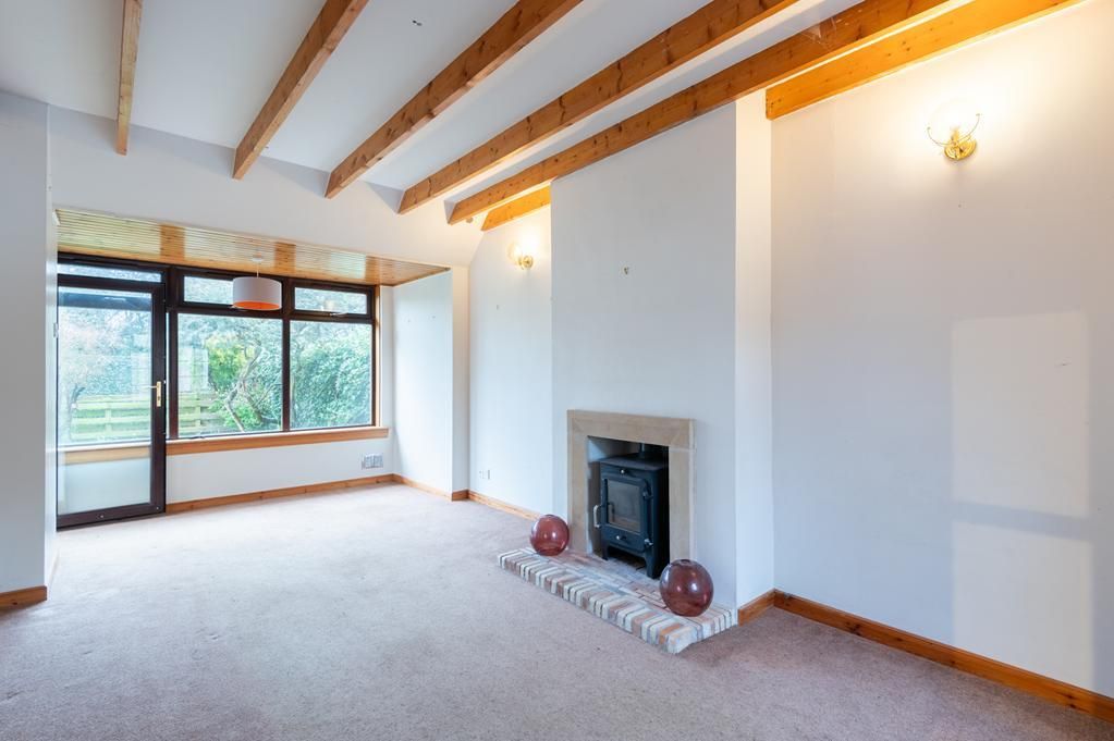 Property photo 3 of 24 Cup1439Seg Living Room.Jpg