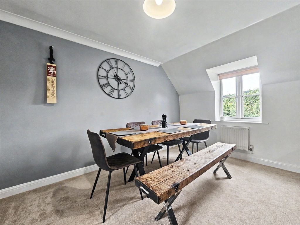 Property photo 3 of 19 Picture No. 16