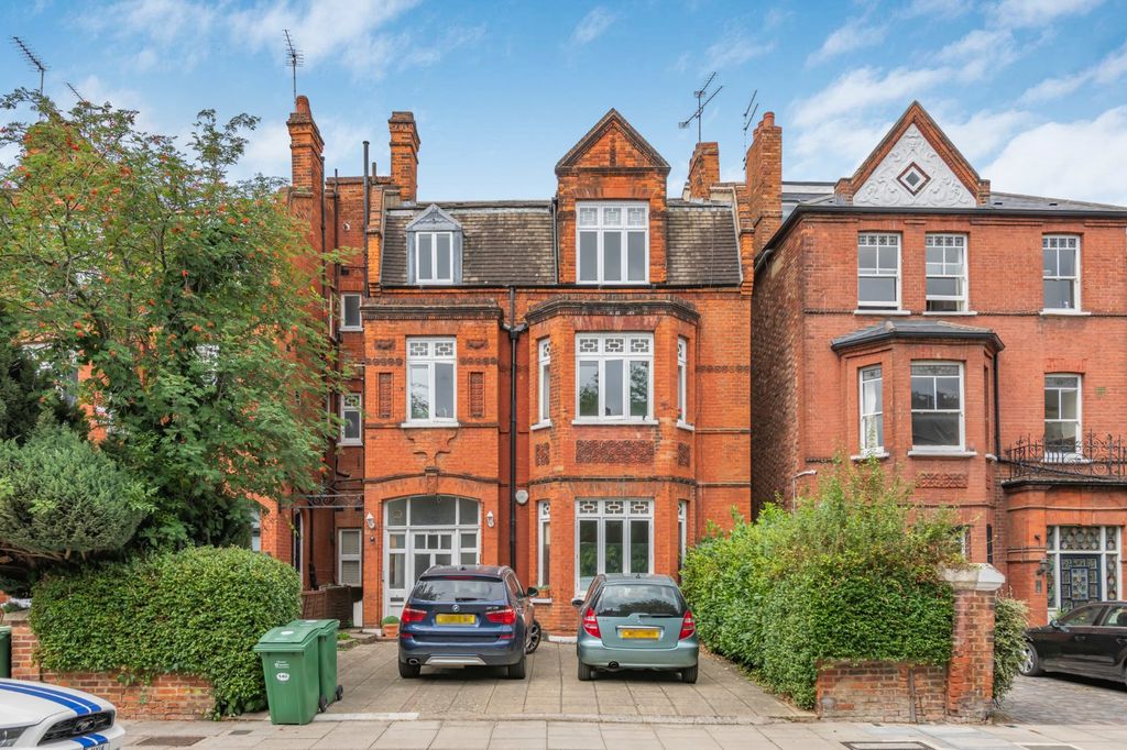 Property photo 1 of 9 Picture No. 12