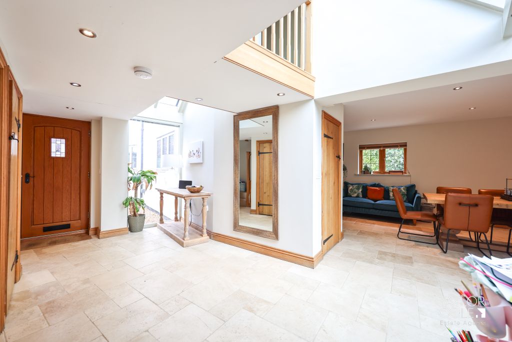 Property photo 2 of 49