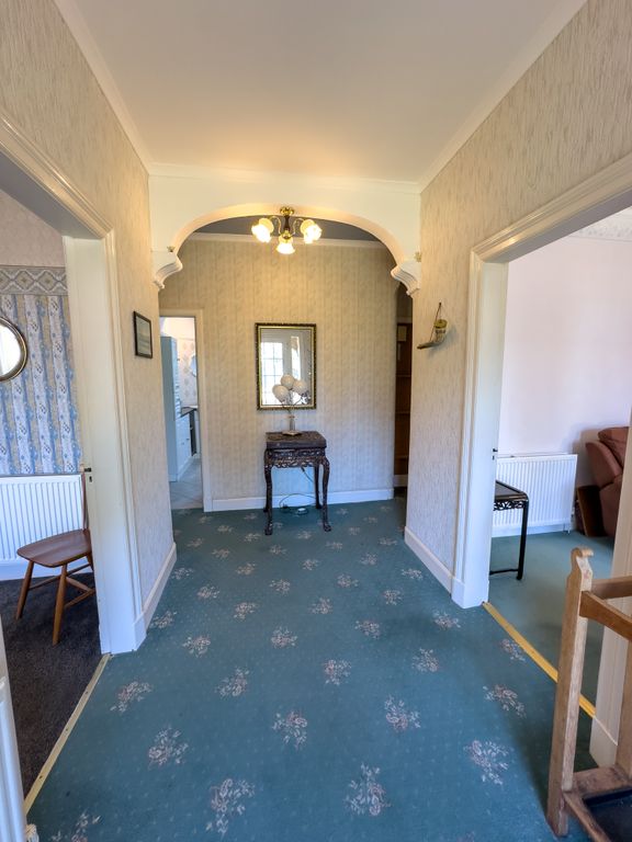 Property photo 2 of 19 Hallway