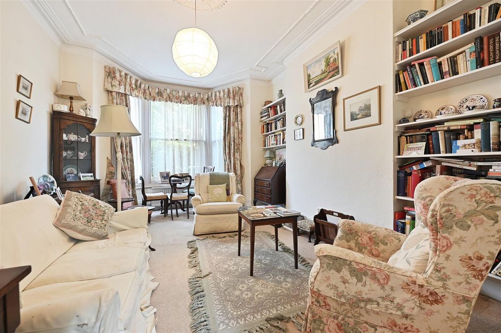 Property photo 2 of 10 Sterndale Road - Reception3 (1).Jpg