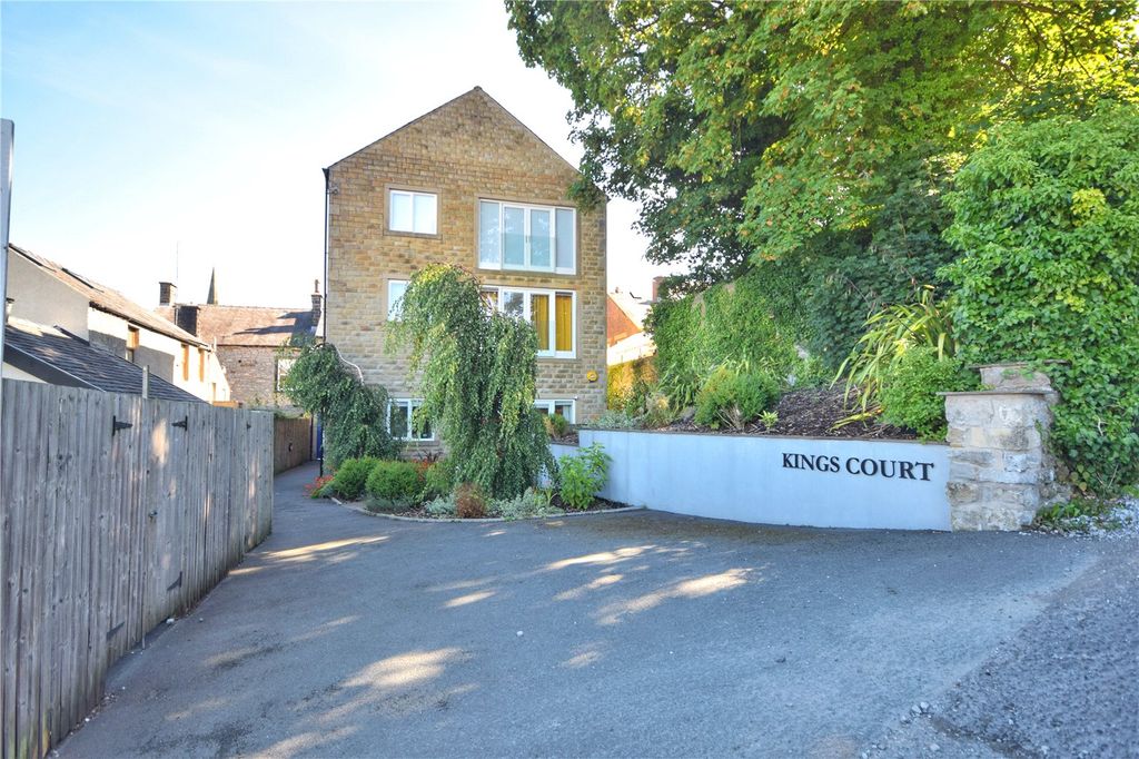 Property photo 1 of 12 External
