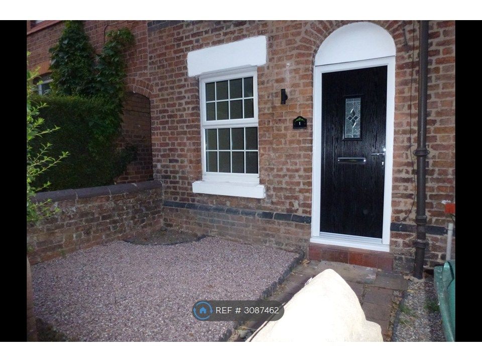 Property photo 1 of 15 Front Entrance / Aspect