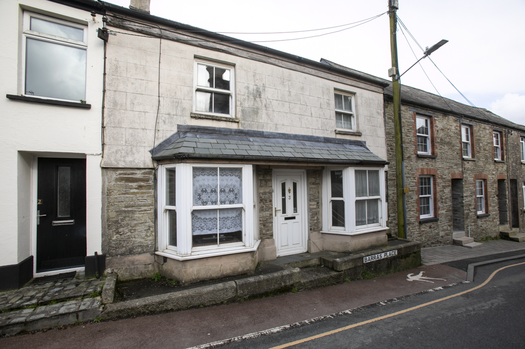 Property photo 1 of 14 Front View