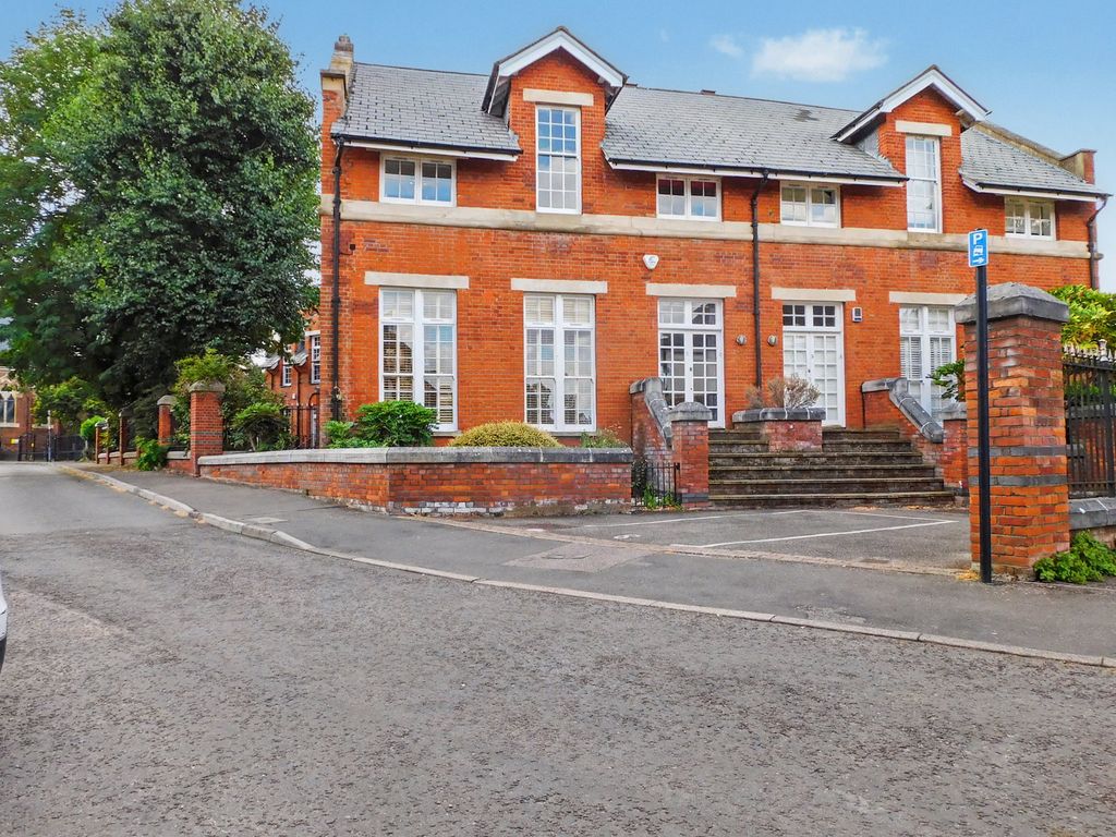 Property photo 1 of 19