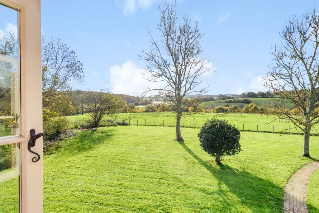 Property photo 3 of 16 923372 (10)