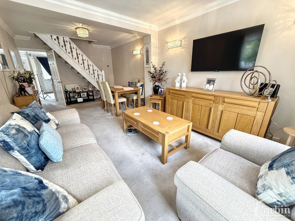 Property photo 2 of 18