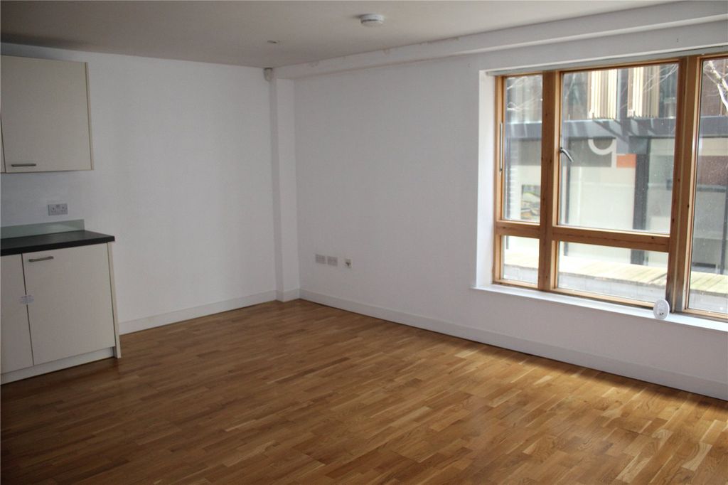 Property photo 2 of 11 Picture No. 04