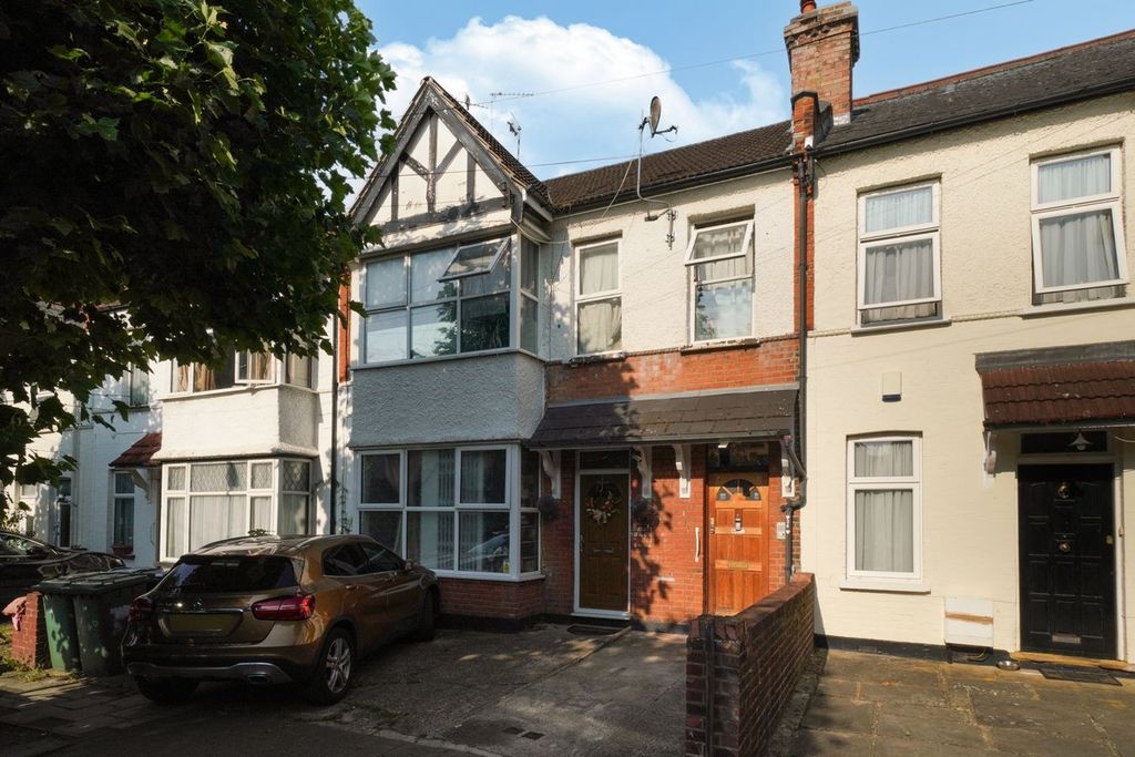 Property photo 1 of 12