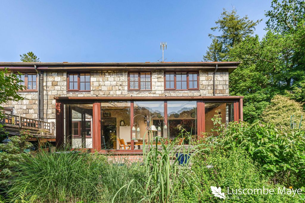 Property photo 1 of 19