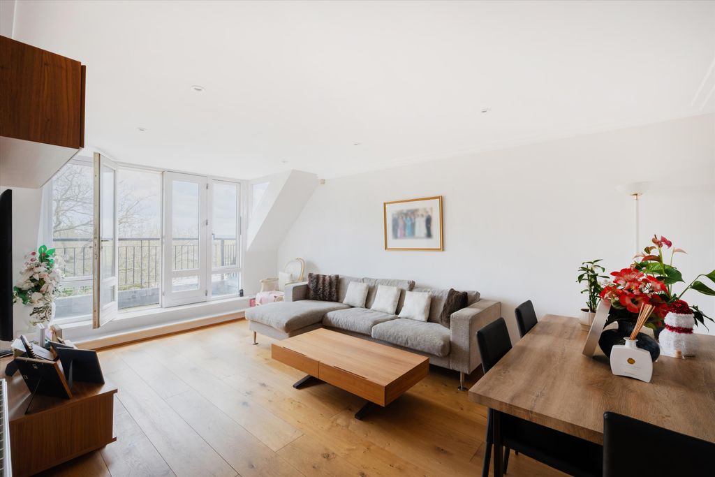 Property photo 2 of 14 Image