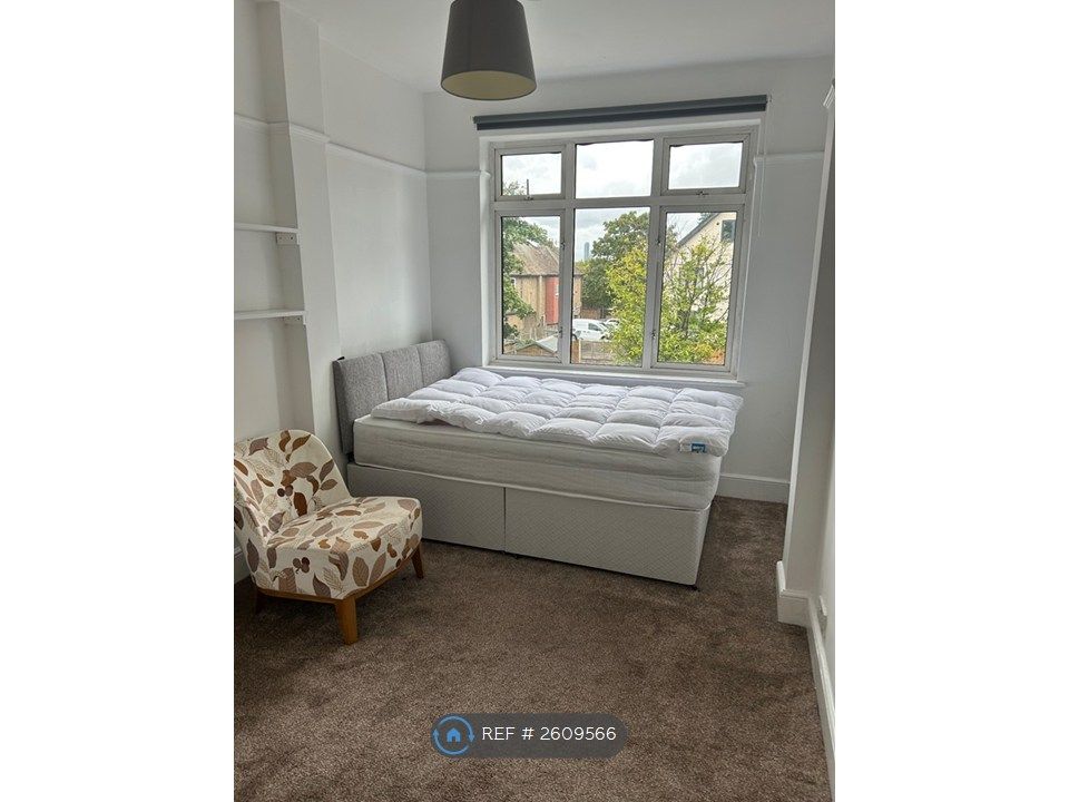 Property photo 2 of 13 Bedroom 4