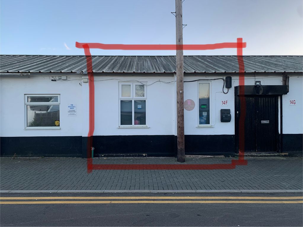 Property photo 2 of 8