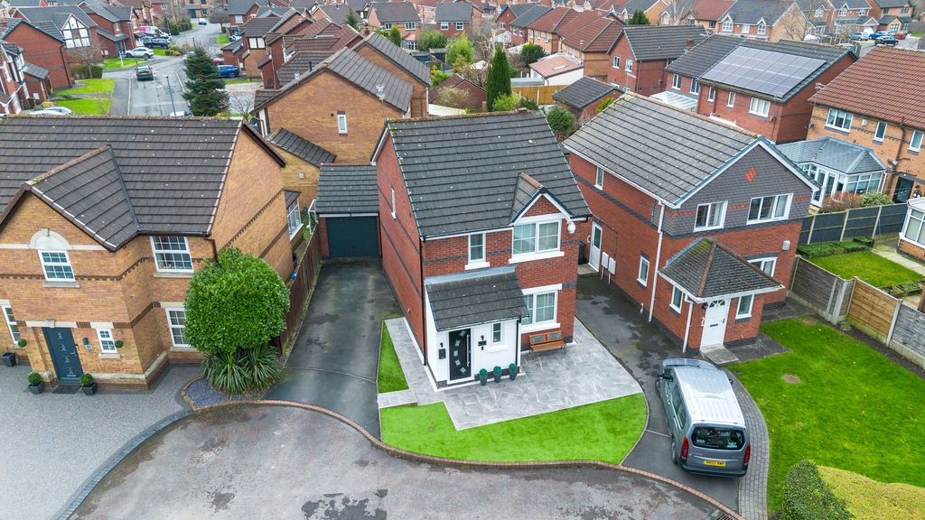 Property photo 2 of 24