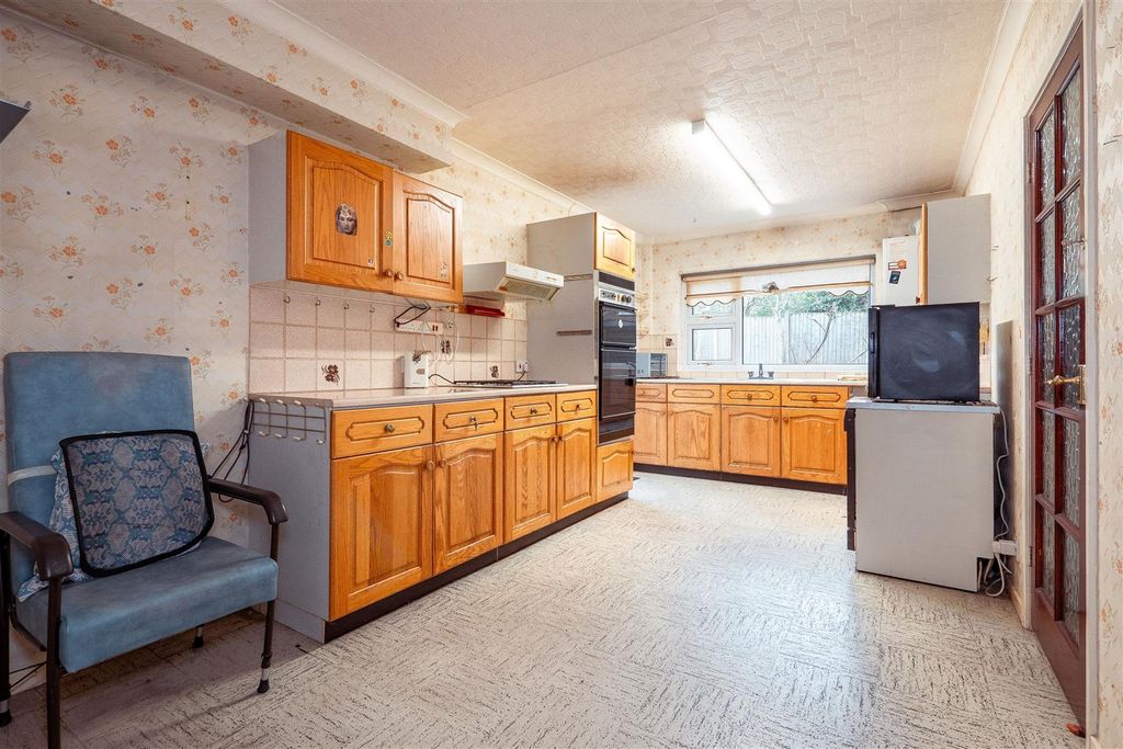 Property photo 3 of 34 Image 3
