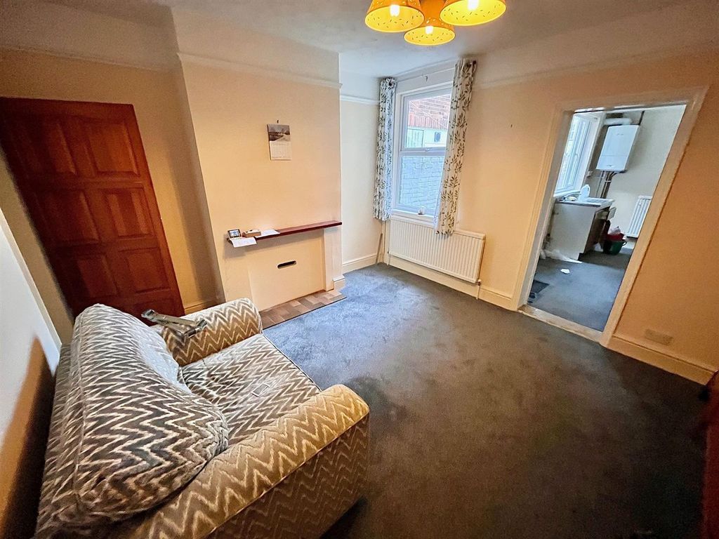 Property photo 2 of 10 Dining Room