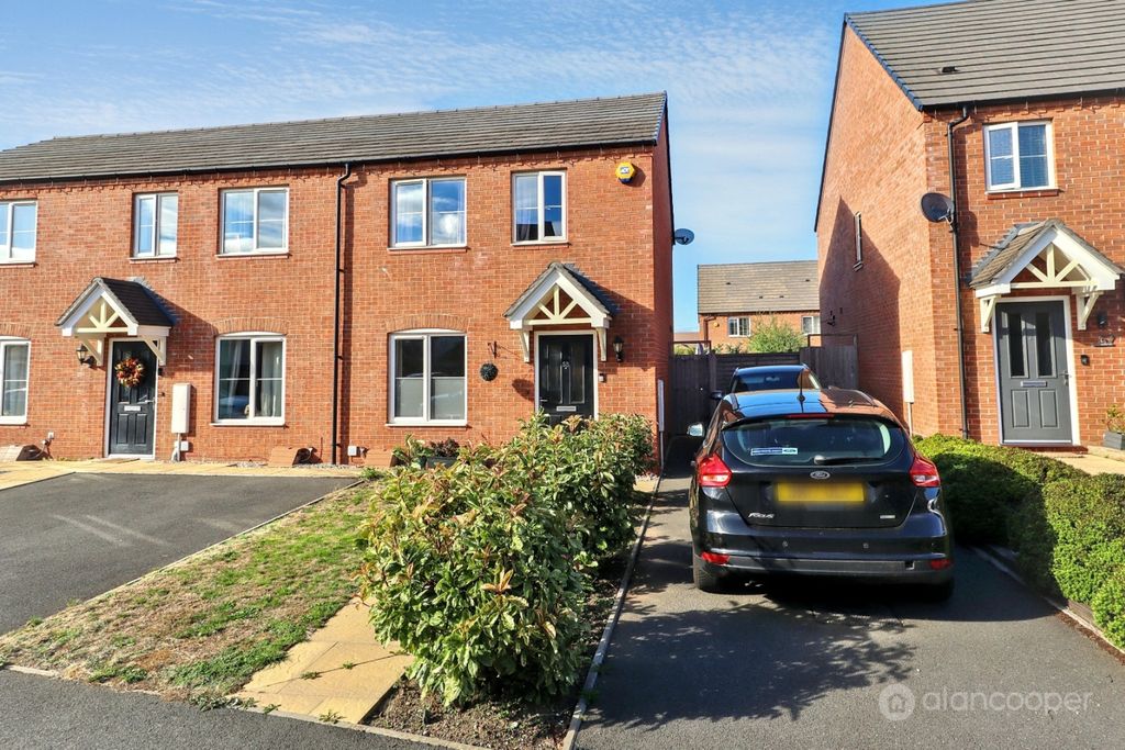 Property photo 1 of 20 5556732