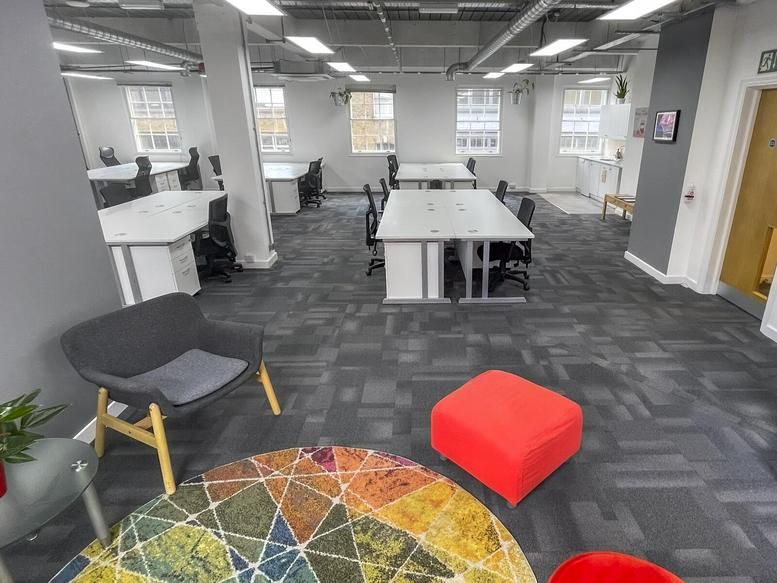 Property photo 3 of 46