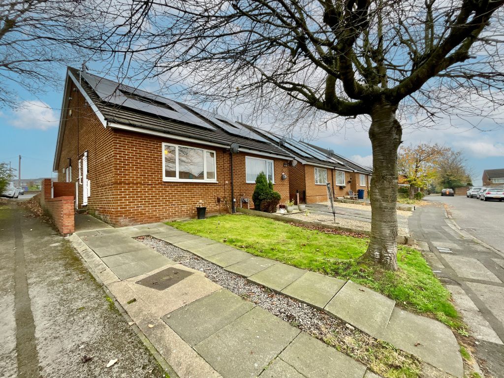 Property photo 1 of 8 External