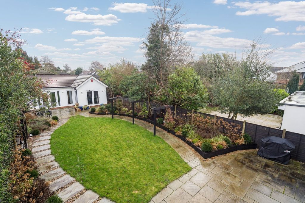 Property photo 3 of 26