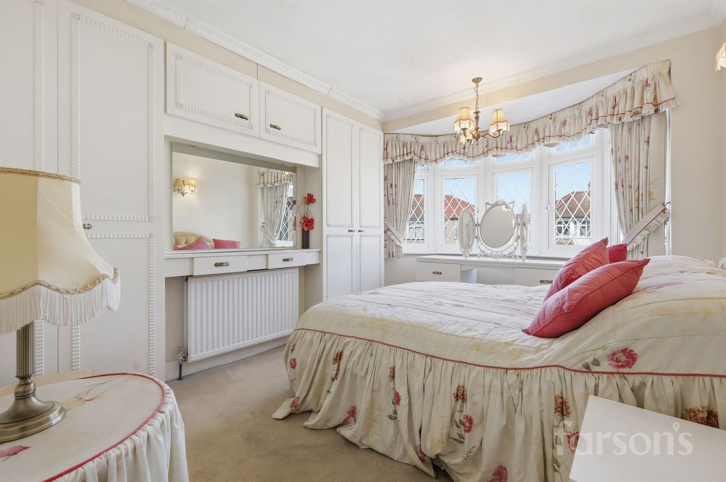 Additional image 10 of 3 bed semi-detached house for saleTemple Avenue, Dagenham RM8