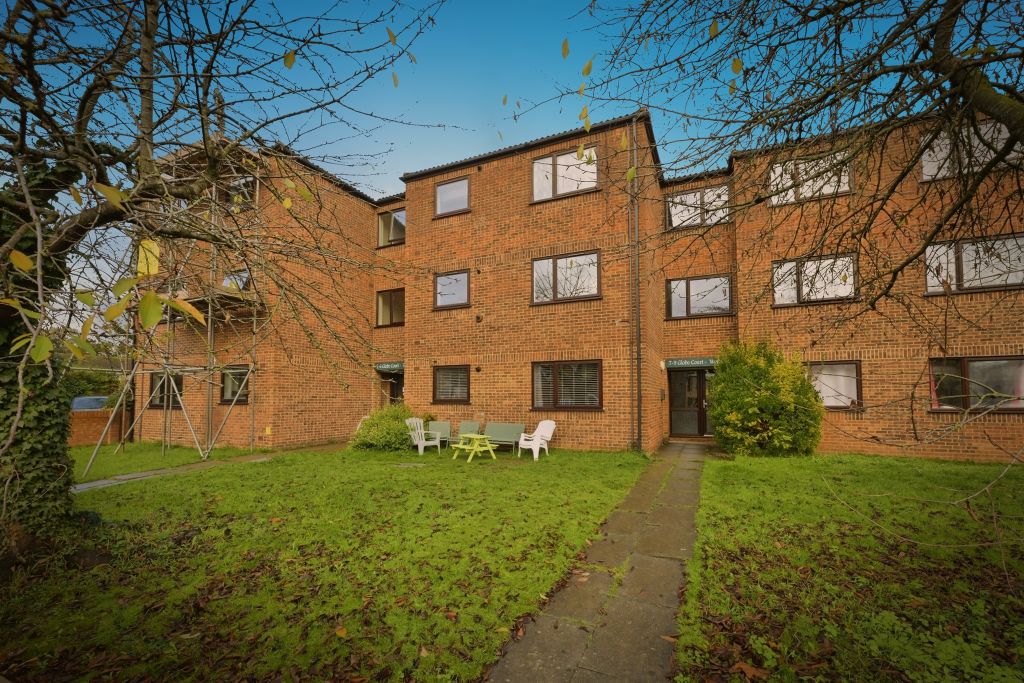 Property photo 1 of 12