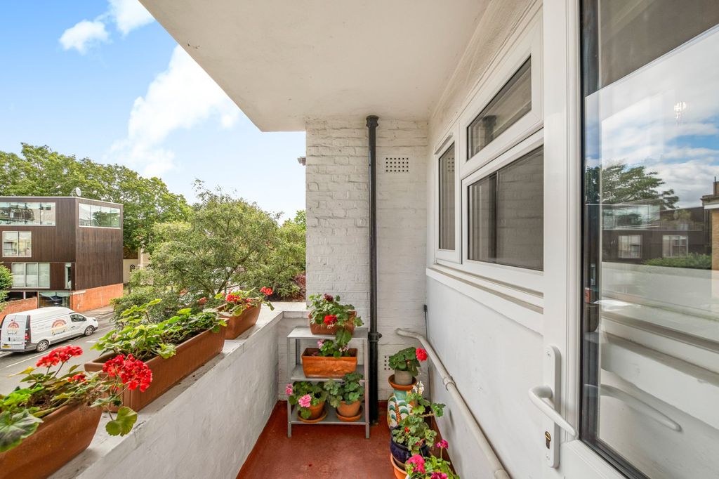 Property photo 1 of 19
