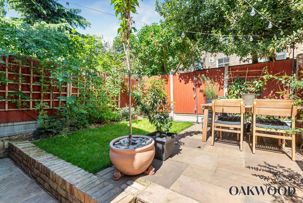Property photo 3 of 21