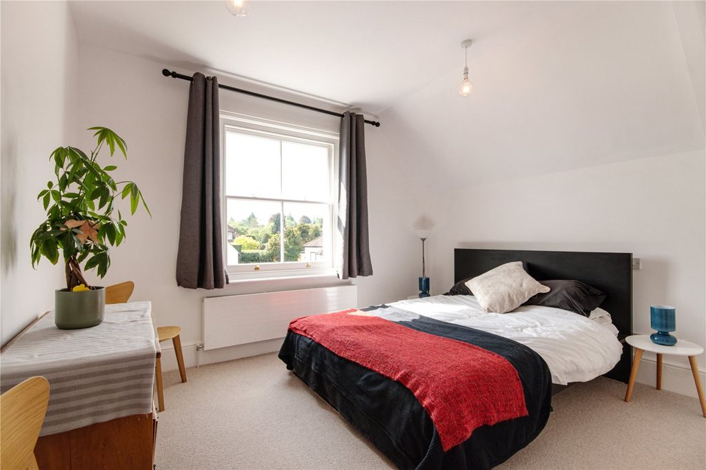 Additional image 17 of 5 bed terraced house for saleHigh Street, Oxted, Surrey RH8