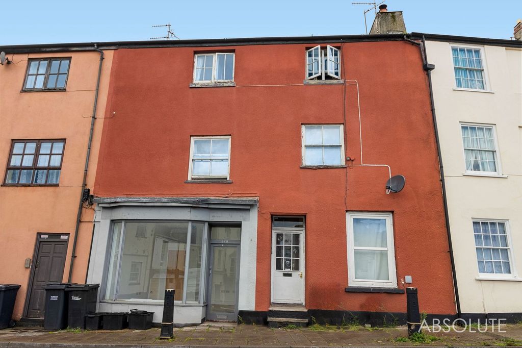 Property photo 1 of 18