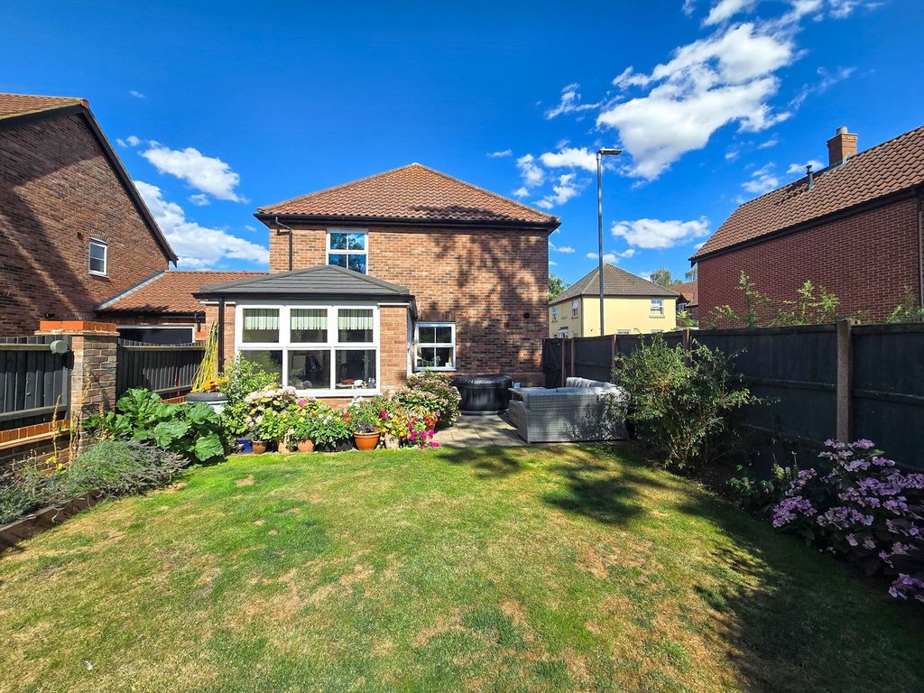 Property photo 3 of 21