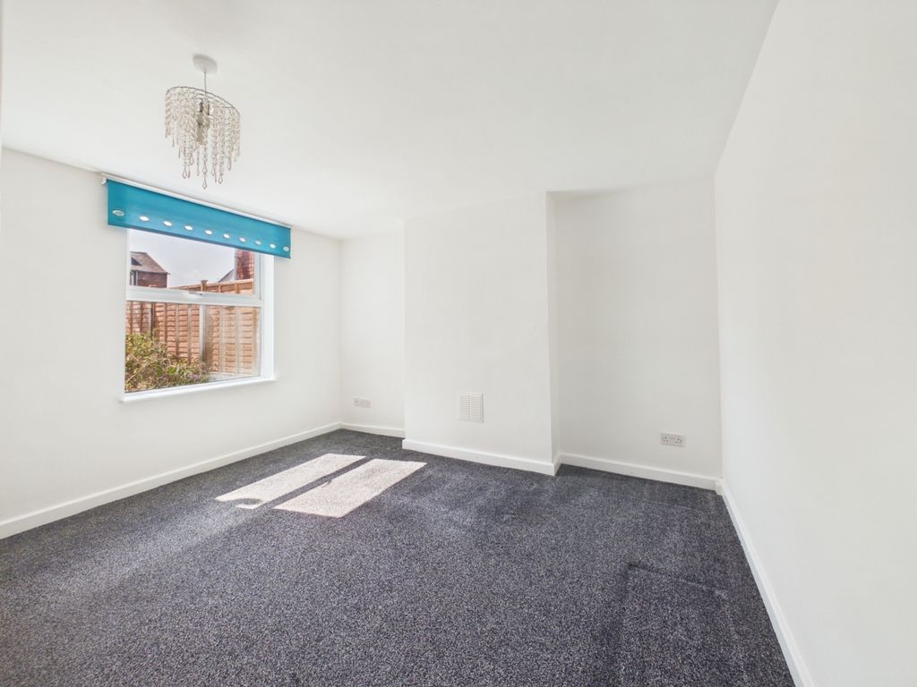 Property photo 3 of 8 Cam03062G0-Pr0243-Still004