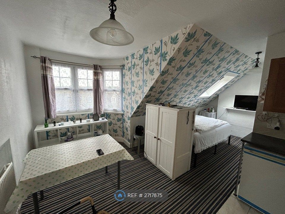 Property photo 1 of 4