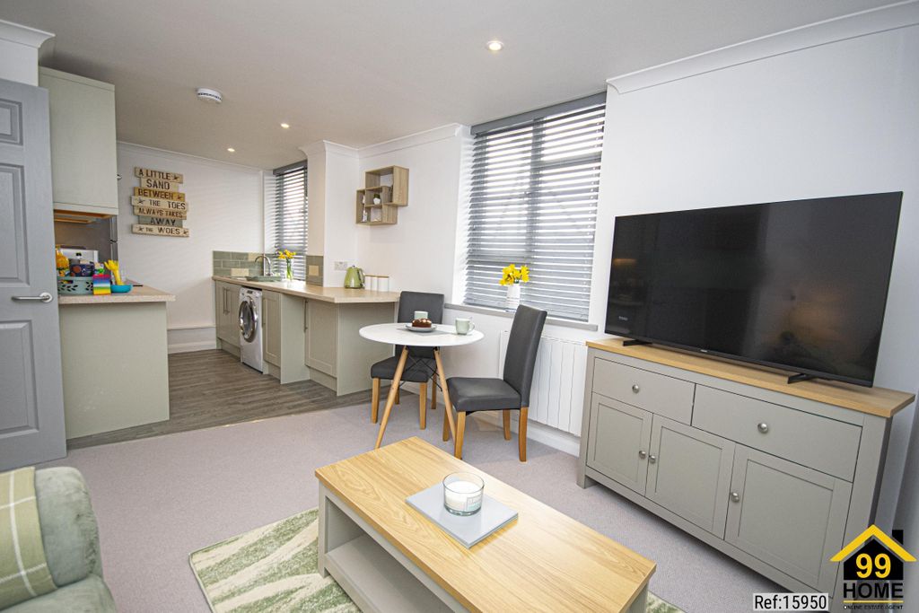 Property photo 1 of 9 Photo 0