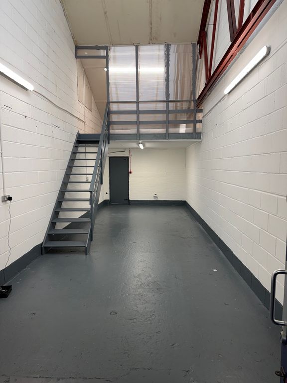 Property photo 1 of 5