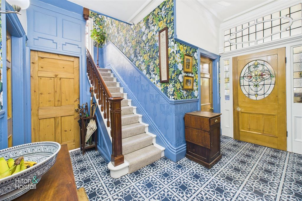 Property photo 2 of 22 The Vicarage