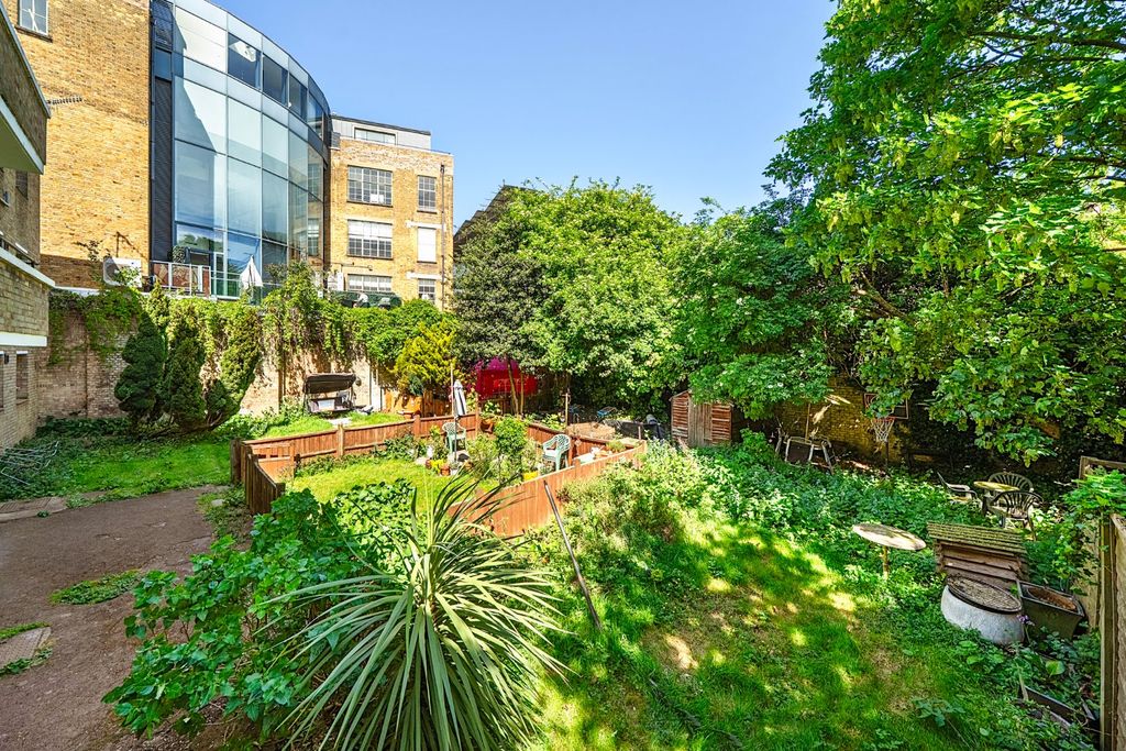 Property photo 3 of 10 Picture No. 05