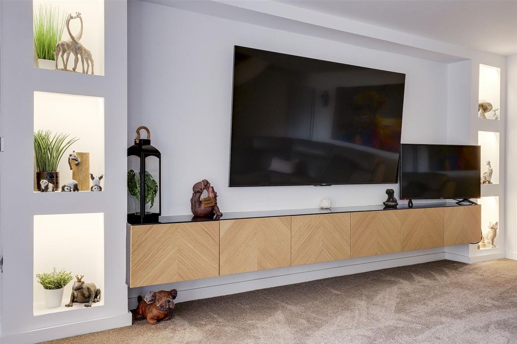 Additional image 6 of 5 bed detached house for salePark Drive, Ilkeston DE7